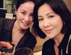 爆料王菲打牌视频,揭秘天后打牌瞬间  第3张