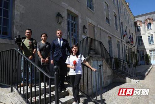 淮安区老师爆料事件视频,揭露教育乱象背后的真相 第2张 淮安区老师爆料事件视频,揭露教育乱象背后的真相 第2张