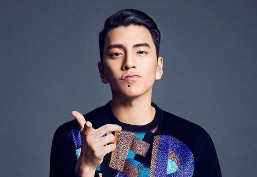 娱乐扒叔大爆料胡烨韬,揭秘娱乐圈不为人知的幕后故事  第2张