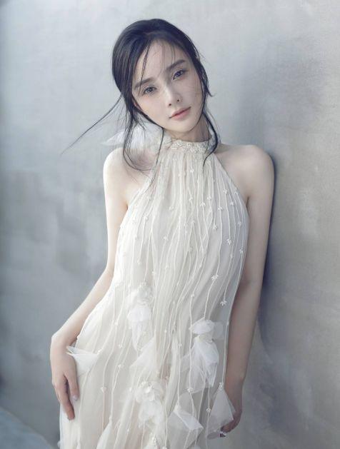 娱乐圈爆料李小露是谁,揭秘李小露的真实身份  第2张