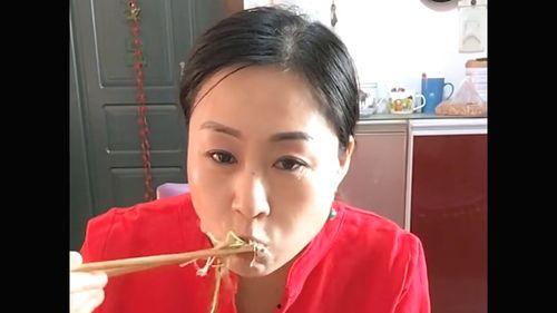 娱乐吃瓜酱友,揭秘娱乐圈背后的那些事儿  第3张